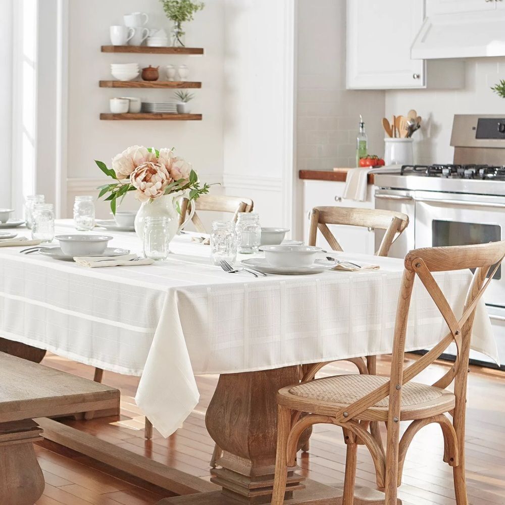 Elegance Plaid Jacquard Woven Tablecloth